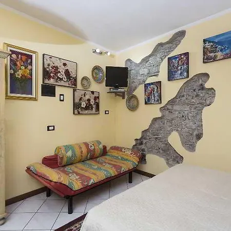 Annina's House דירה ורנה